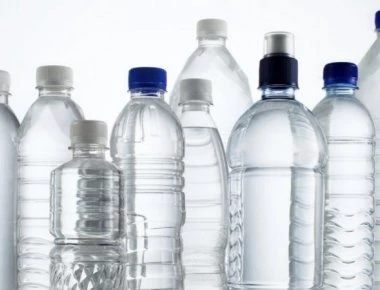 Προσοχή: Τα πλαστικά μπουκάλια νερού δεν πρέπει να ξαναγεμίζονται